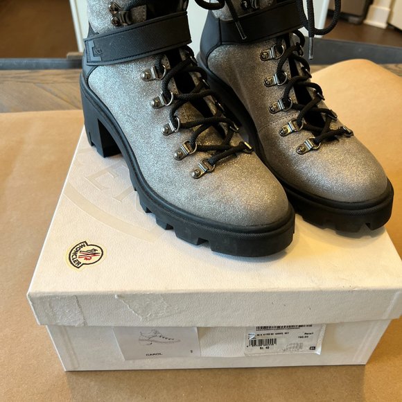 MONCLER Carol Leather Ankle Boots Size 40 - Picture 16 of 16
